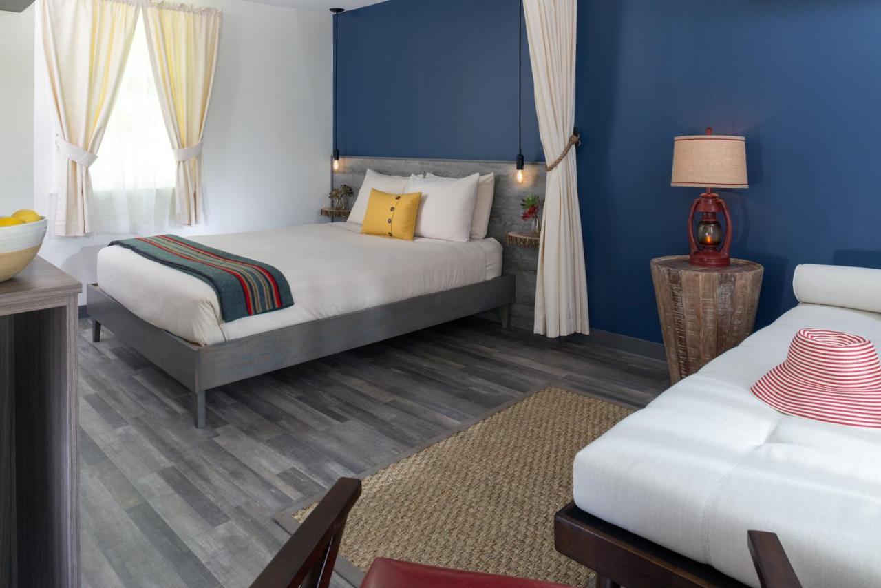 Treehouse Lodge Woods Hole Zewnętrze zdjęcie